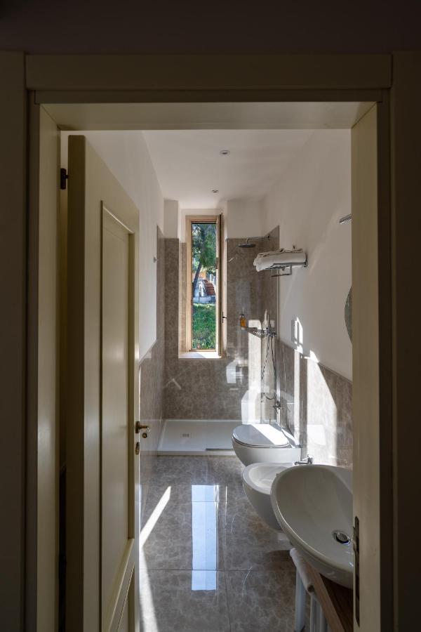 Park Hotel Villa Maria San Menaio Eksteriør billede