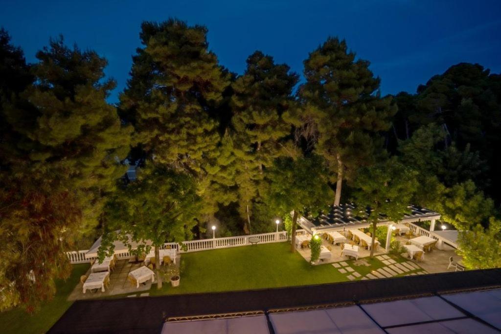 Park Hotel Villa Maria San Menaio Eksteriør billede
