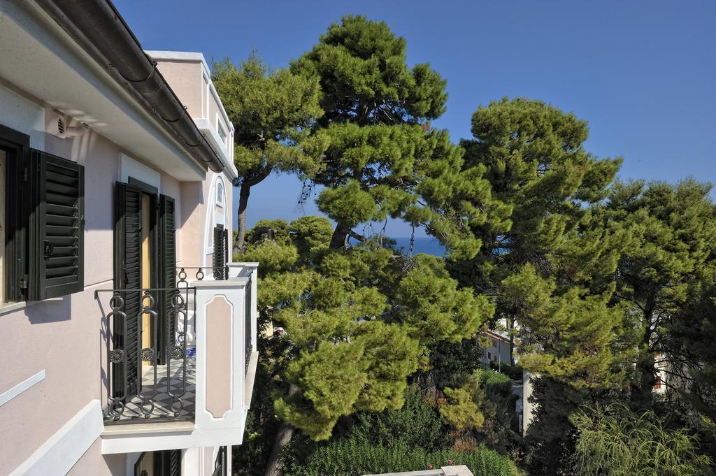 Park Hotel Villa Maria San Menaio Værelse billede