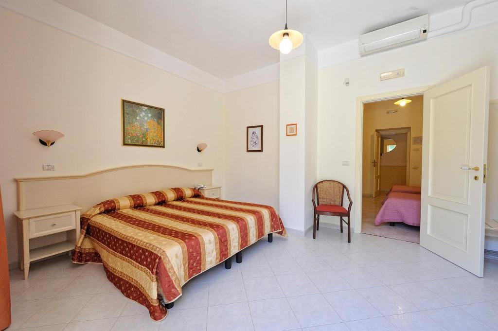 Park Hotel Villa Maria San Menaio Værelse billede